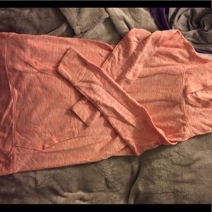 Thin pullover with three quarter length sleeves